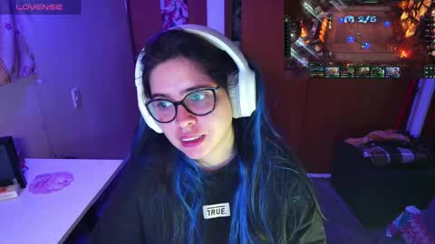 Im Violet online show from January 8, 8:38 am