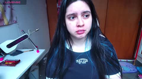 Im Violet online show from February 9, 1:35 pm