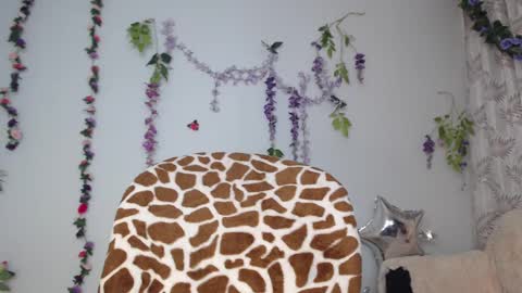 valquiria_sirgun online show from March 7, 3:39 pm