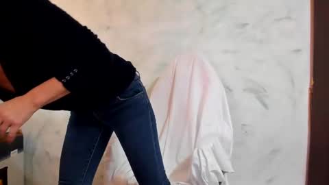 valentina online show from December 14, 12:33 pm