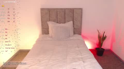 Snapshot of vampy__cinna chatting on January 26, 1:25 pm Cinnamon online show from January 26, 1:25 pm