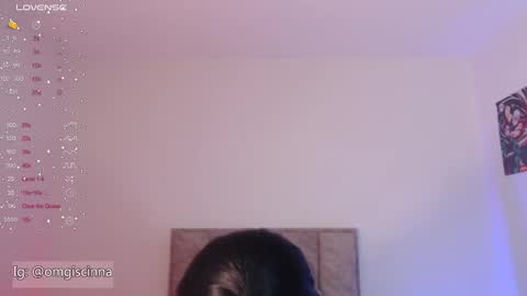 Snapshot of vampy__cinna chatting on January 31, 10:52 am Cinnamon online show from January 31, 10:52 am