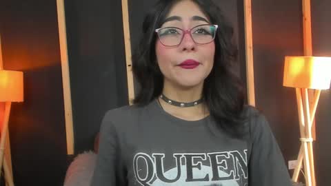 Snapshot of vampy_dolll chatting on December 29, 2:00 pm vampy_dolll online show from December 29, 2:00 pm