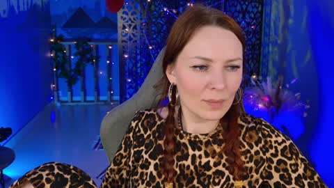 Snapshot of vandarossi chatting on December 19, 7:29 pm Vanda online show from December 19, 7:29 pm