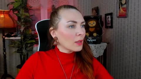 Snapshot of vandarossi chatting on December 22, 2:49 pm Vanda online show from December 22, 2:49 pm