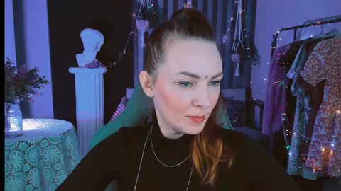 Snapshot of vandarossi chatting on December 29, 11:18 am Vanda online show from December 29, 11:18 am