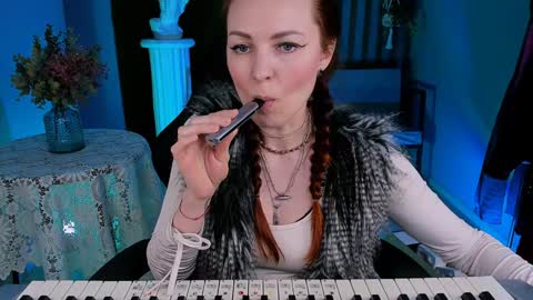 Snapshot of vandarossi chatting on January 16, 3:35 pm Vanda online show from January 16, 3:35 pm