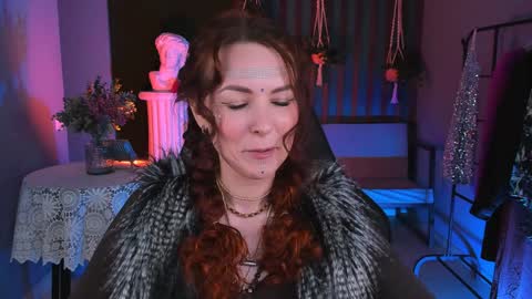 Snapshot of vandarossi chatting on January 19, 8:50 am Vanda online show from January 19, 8:50 am