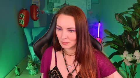 Snapshot of vandarossi chatting on January 31, 9:37 am Vanda online show from January 31, 9:37 am