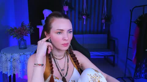 Snapshot of vandarossi chatting on February 7, 10:08 am Vanda online show from February 7, 10:08 am