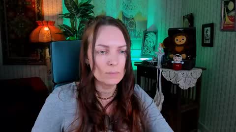 Snapshot of vandarossi chatting on February 13, 3:24 pm Vanda online show from February 13, 3:24 pm