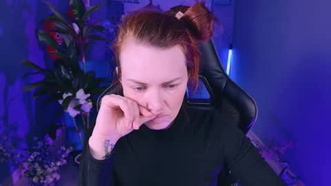 Snapshot of vandarossi chatting on March 1, 2:13 pm Vanda online show from March 1, 2:13 pm