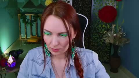 Snapshot of vandarossi chatting on March 12, 2:34 pm Vanda online show from March 12, 2:34 pm