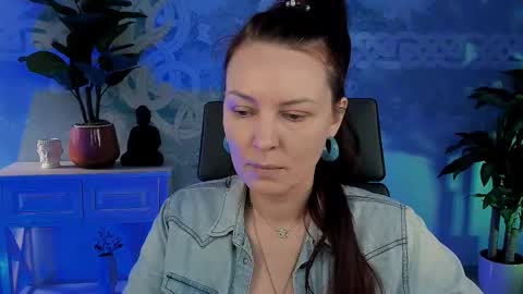 Snapshot of vandarossi chatting on September 22, 8:16 am Vanda online show from September 22, 8:16 am