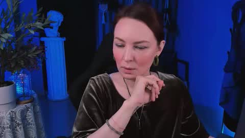 Snapshot of vandarossi chatting on October 29, 9:11 am Vanda online show from October 29, 9:11 am