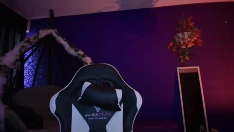 Vanelope online show from September 9, 7:02 pm