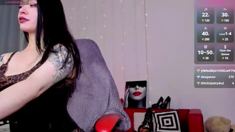 Snapshot of vanessa_ives chatting on March 9, 9:13 am Vanessa online show from March 9, 9:13 am