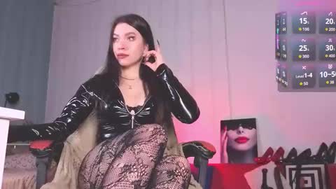 Snapshot of vanessa_ives chatting on September 25, 8:45 pm Vanessa online show from September 25, 8:45 pm