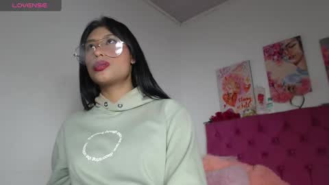 Vanessa  online show from February 26, 5:31 am