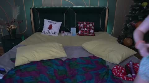 vanessabeautyy online show from December 15, 3:13 am