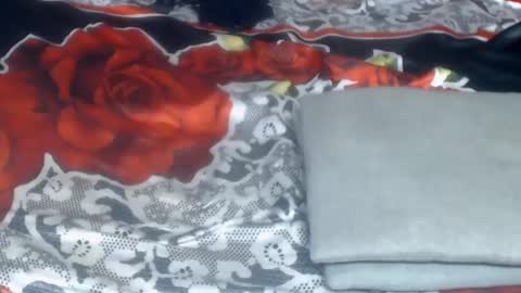 Snapshot of vanessaboobsx1 chatting on January 5, 5:09 am Vanessa HUGE BOOBS online show from January 5, 5:09 am