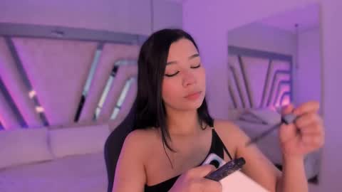 Snapshot of vanessaduval chatting on October 27, 3:54 am vanessaduval online show from October 27, 3:54 am