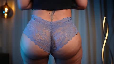 Vania  online show from January 24, 4:37 am