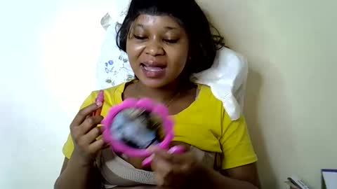 Snapshot of vanillavenus chatting on October 1, 3:23 am vanillavenus online show from October 1, 3:23 am