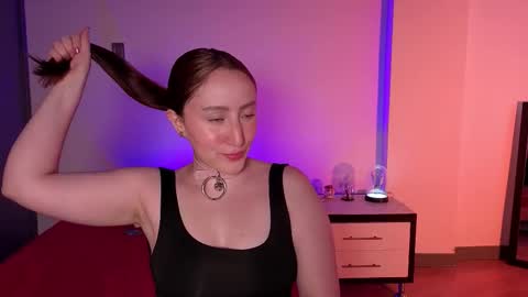 Elizabeth online show from September 27, 9:09 pm