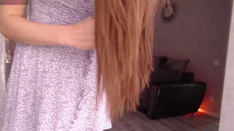 Varonica Caprii Online this week  Monday Tuesday Thursday Friday online show from December 10, 8:08 am