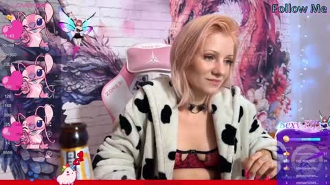 Snapshot of vasya_sylvia chatting on December 3, 3:55 pm Vasya Sylvia online show from December 3, 3:55 pm