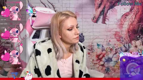 Snapshot of vasya_sylvia chatting on December 7, 4:25 pm Vasya Sylvia online show from December 7, 4:25 pm