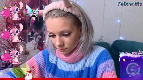 Snapshot of vasya_sylvia chatting on December 14, 7:03 pm Vasya Sylvia online show from December 14, 7:03 pm