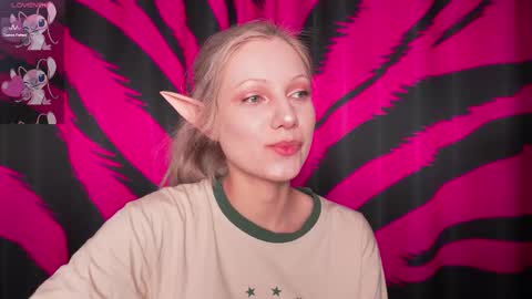 Snapshot of vasya_sylvia chatting on November 13, 8:13 am Vasya Sylvia online show from November 13, 8:13 am