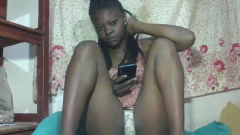 Snapshot of vayanah317 chatting on September 22, 2:13 am vayanah317 online show from September 22, 2:13 am