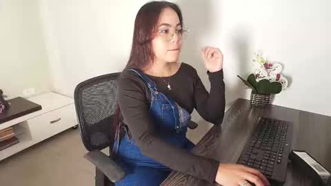 Victoria online show from October 17, 11:13 am