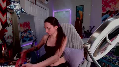 Violet Weatherbee online show from September 16, 11:28 pm