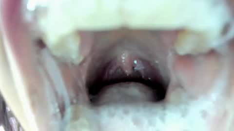 Snapshot of veky_saliva01 chatting on March 3, 11:22 am camila online show from March 3, 11:22 am