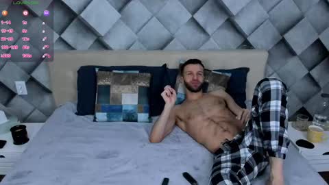 Chris  Serj online show from February 3, 5:18 am