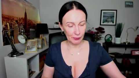 Jasmine online show from September 17, 5:31 am