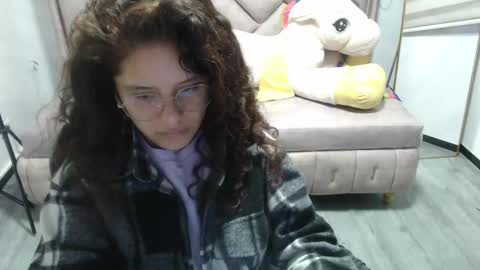 velvet_moon_v online show from November 14, 1:32 pm