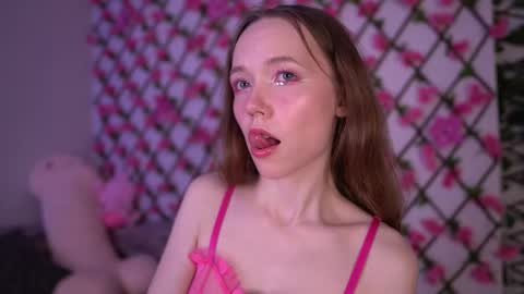 Snapshot of velvet_vice chatting on November 10, 6:18 pm Polly online show from November 10, 6:18 pm