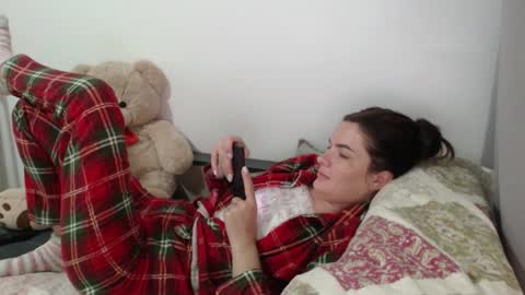 velvetmoon123 online show from November 29, 9:29 pm