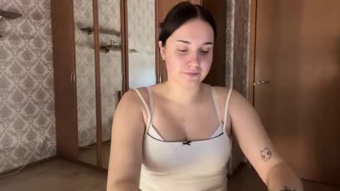 velvetnote online show from September 27, 10:20 am