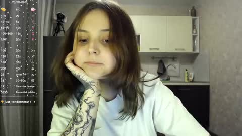 Snapshot of vendymories chatting on January 12, 12:07 am eva 3 online show from January 12, 12:07 am