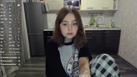 Snapshot of vendymories chatting on February 3, 12:47 am eva 3 online show from February 3, 12:47 am