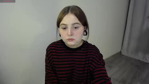 Snapshot of vendymories chatting on February 3, 10:11 pm eva 3 online show from February 3, 10:11 pm