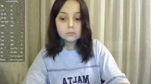 Snapshot of vendymories chatting on February 25, 9:02 pm eva 3 online show from February 25, 9:02 pm