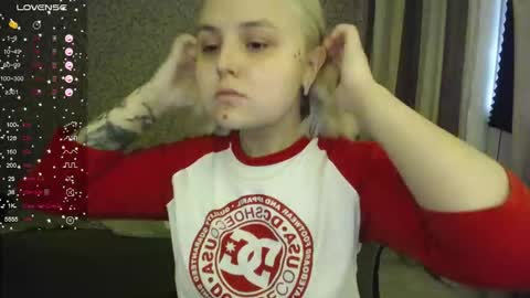 Snapshot of vendymories chatting on September 13, 9:42 am eva 3 online show from September 13, 9:42 am