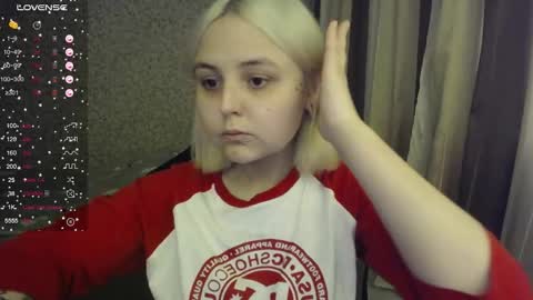 Snapshot of vendymories chatting on September 16, 8:54 pm eva 3 online show from September 16, 8:54 pm